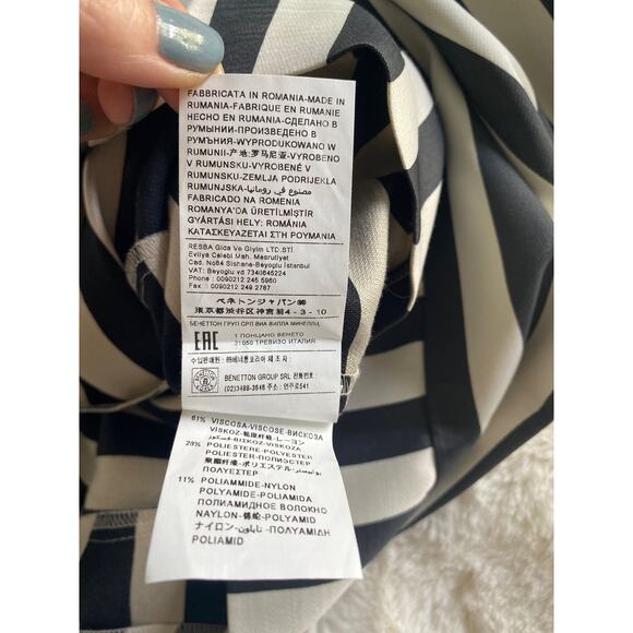 NWT Italian Sleeveless Retro Mini Dress Black White Striped V Neck Mod Style XS - Picture 9 of 9